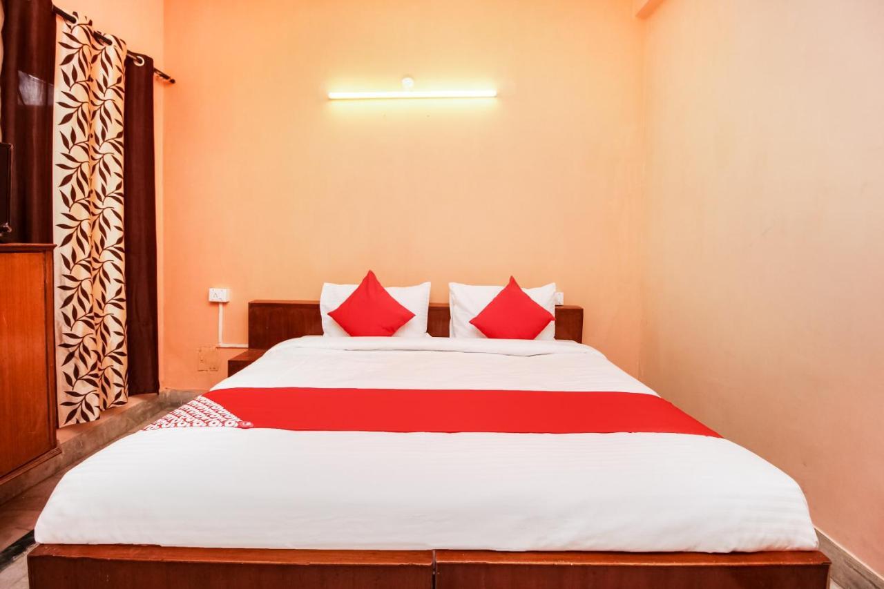 Oyo Hotel Apoorva Deluxe Jaipur Eksteriør billede